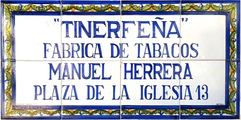 Bancos de la Plaza de Los Patos